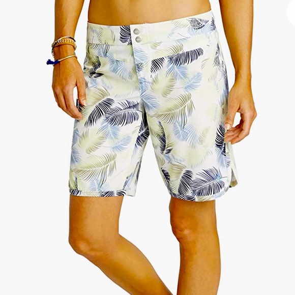 Carve Palm TreePrint Hatteras Quick Dry Breathable Ordor Resistant Shorts size 4 - Picture 1 of 12